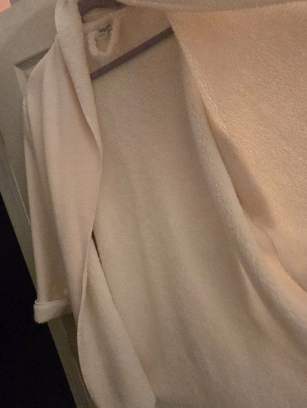 Splendid Plush Hooded Robe in Light Cream with Sherpa Trim